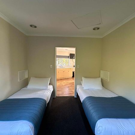 Pohara Beach TOP 10 Holiday Park Bagian luar foto